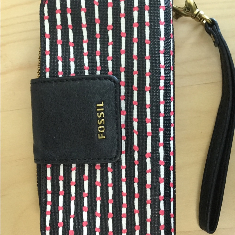 NWOT Fossil Wallet Clutch - Red, Black and White